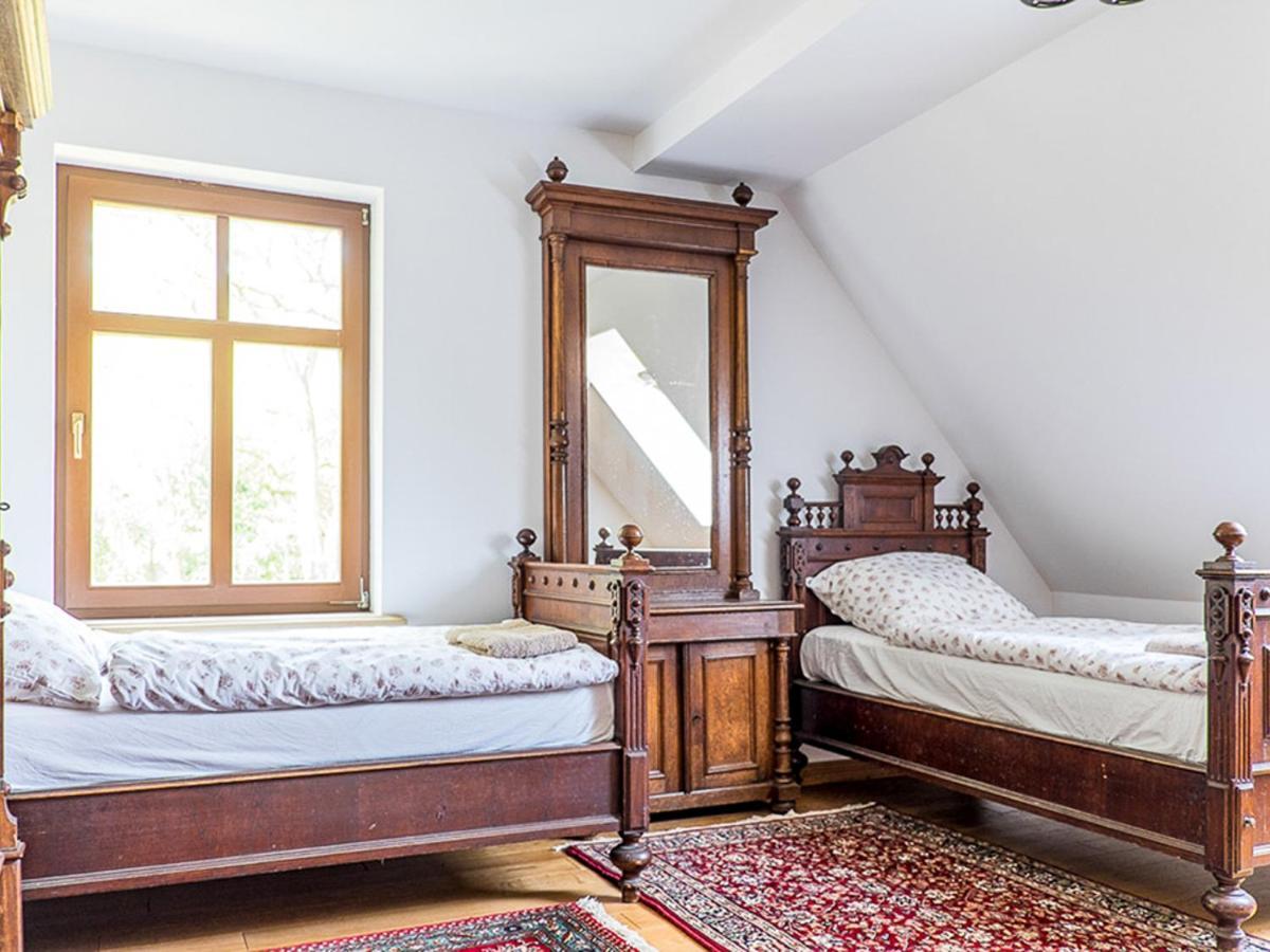 Bed and Breakfast Dwor Gogolewo Nad Warta à Ksiaz Wielkopolski Extérieur photo