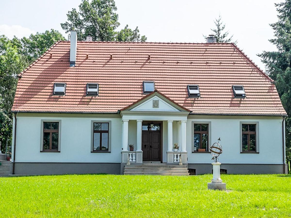 Bed and Breakfast Dwor Gogolewo Nad Warta à Ksiaz Wielkopolski Extérieur photo