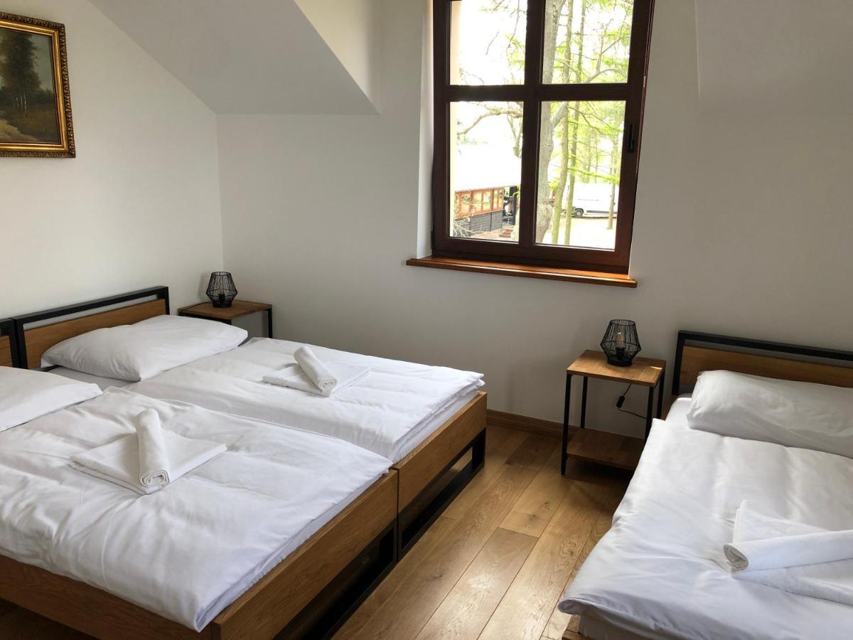 Bed and Breakfast Dwor Gogolewo Nad Warta à Ksiaz Wielkopolski Extérieur photo