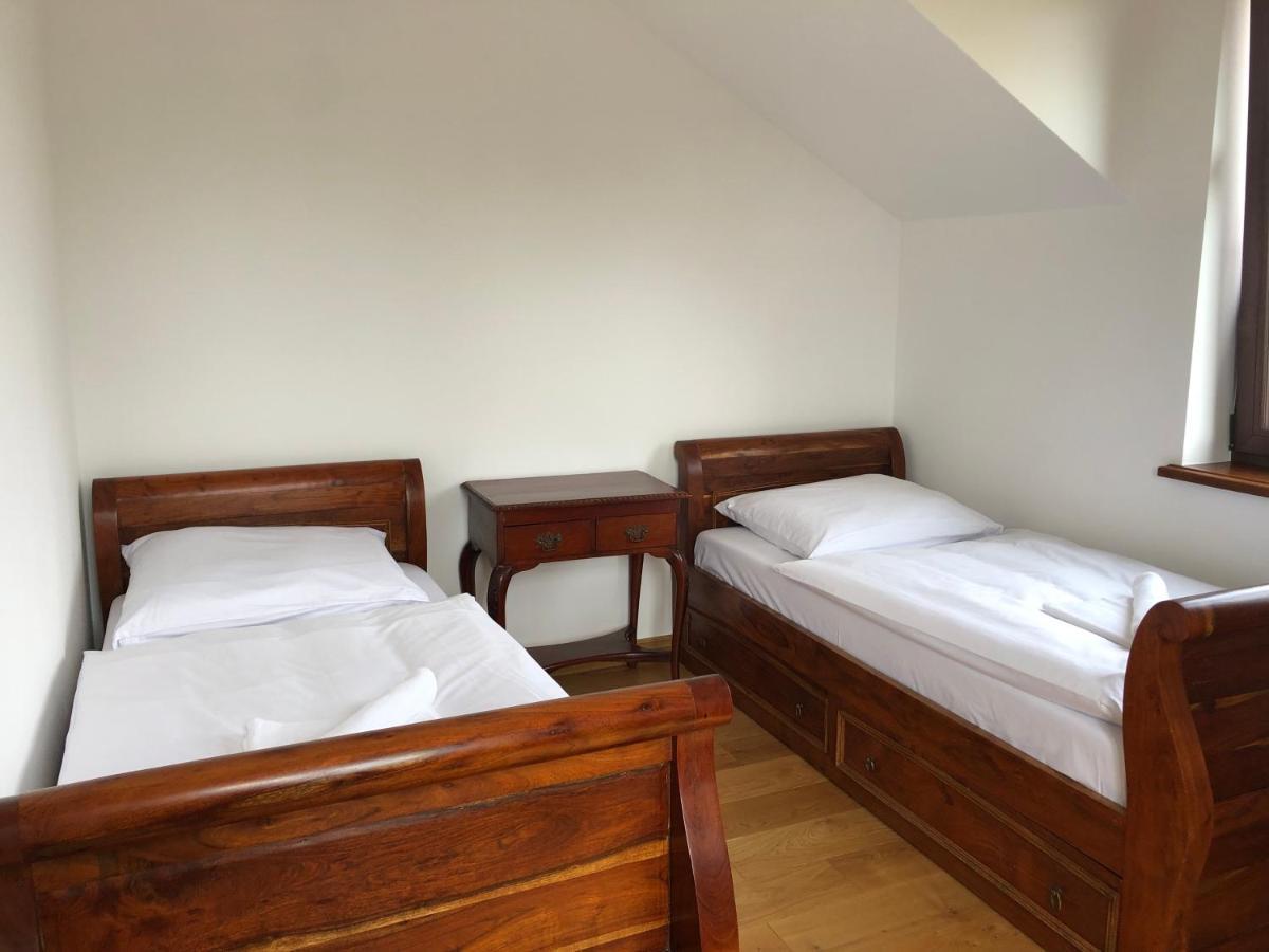 Bed and Breakfast Dwor Gogolewo Nad Warta à Ksiaz Wielkopolski Extérieur photo
