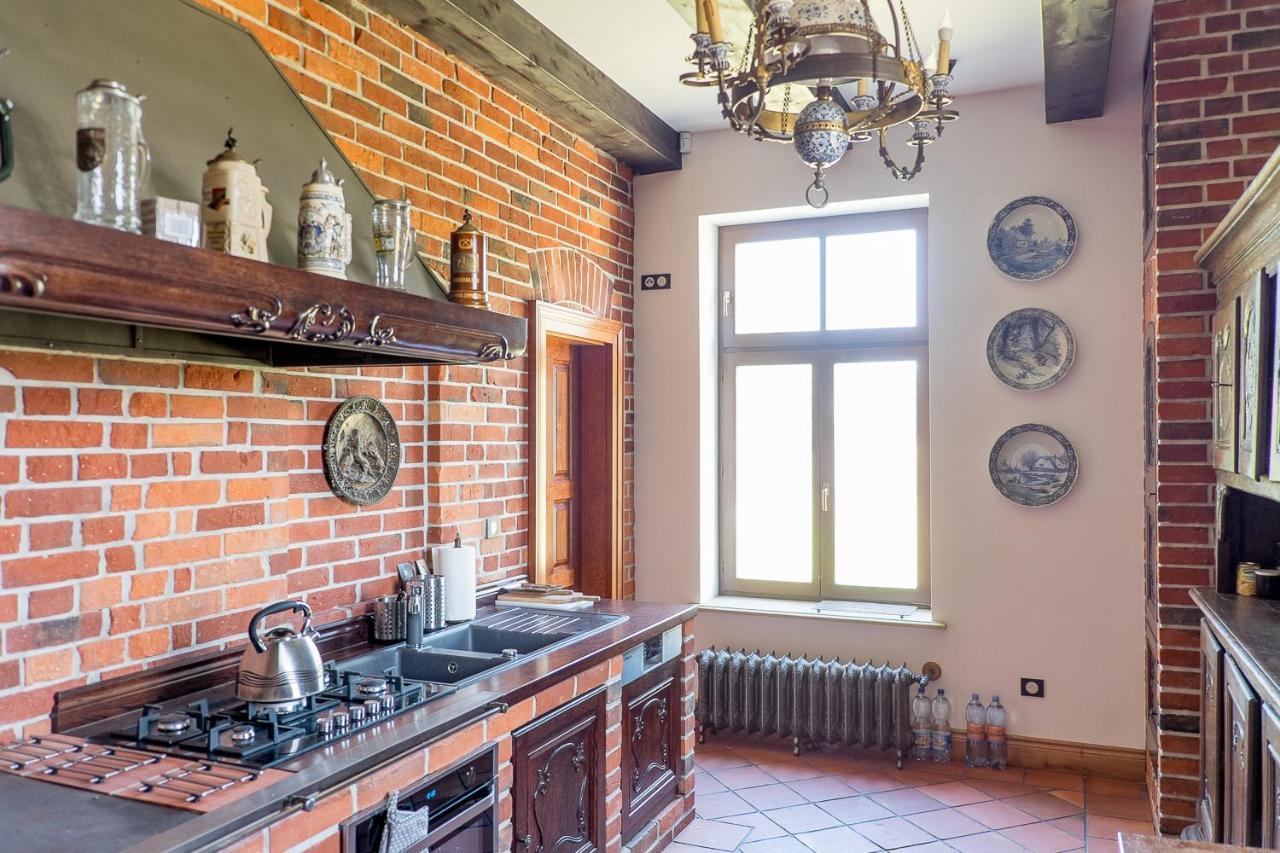 Bed and Breakfast Dwor Gogolewo Nad Warta à Ksiaz Wielkopolski Extérieur photo