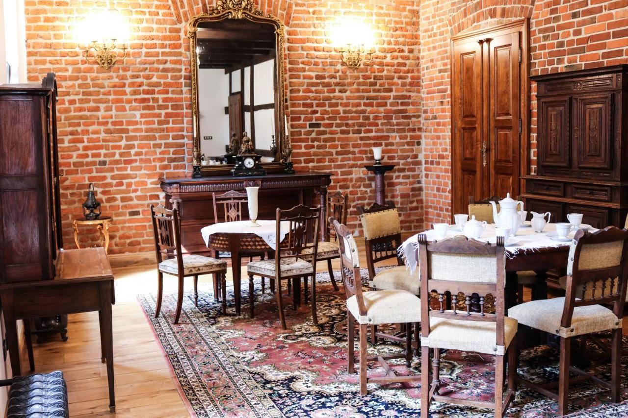 Bed and Breakfast Dwor Gogolewo Nad Warta à Ksiaz Wielkopolski Extérieur photo