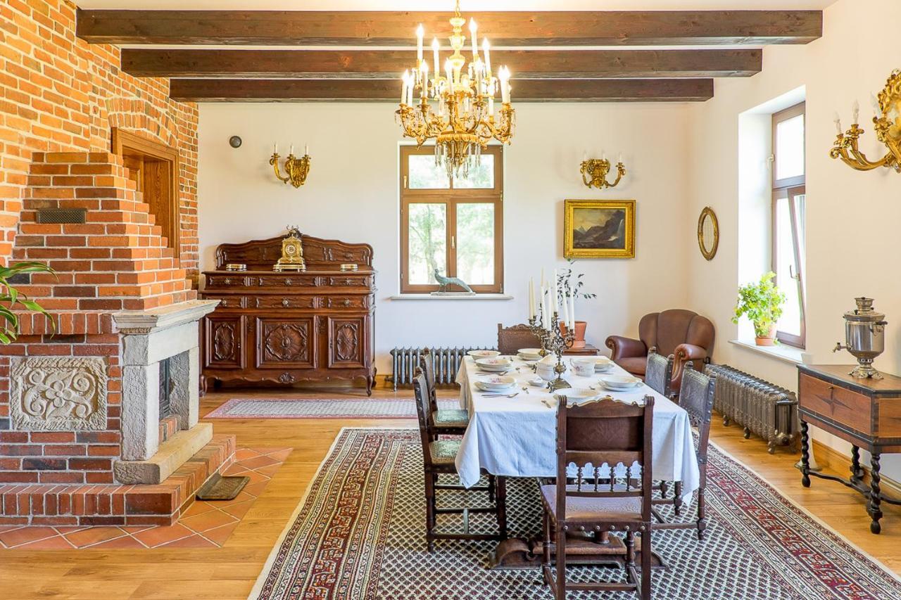 Bed and Breakfast Dwor Gogolewo Nad Warta à Ksiaz Wielkopolski Extérieur photo